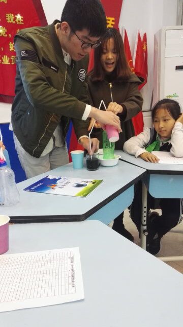 a4b8de0c-5cd1-41ba-9a5f-0c324f3a2a91.jpg