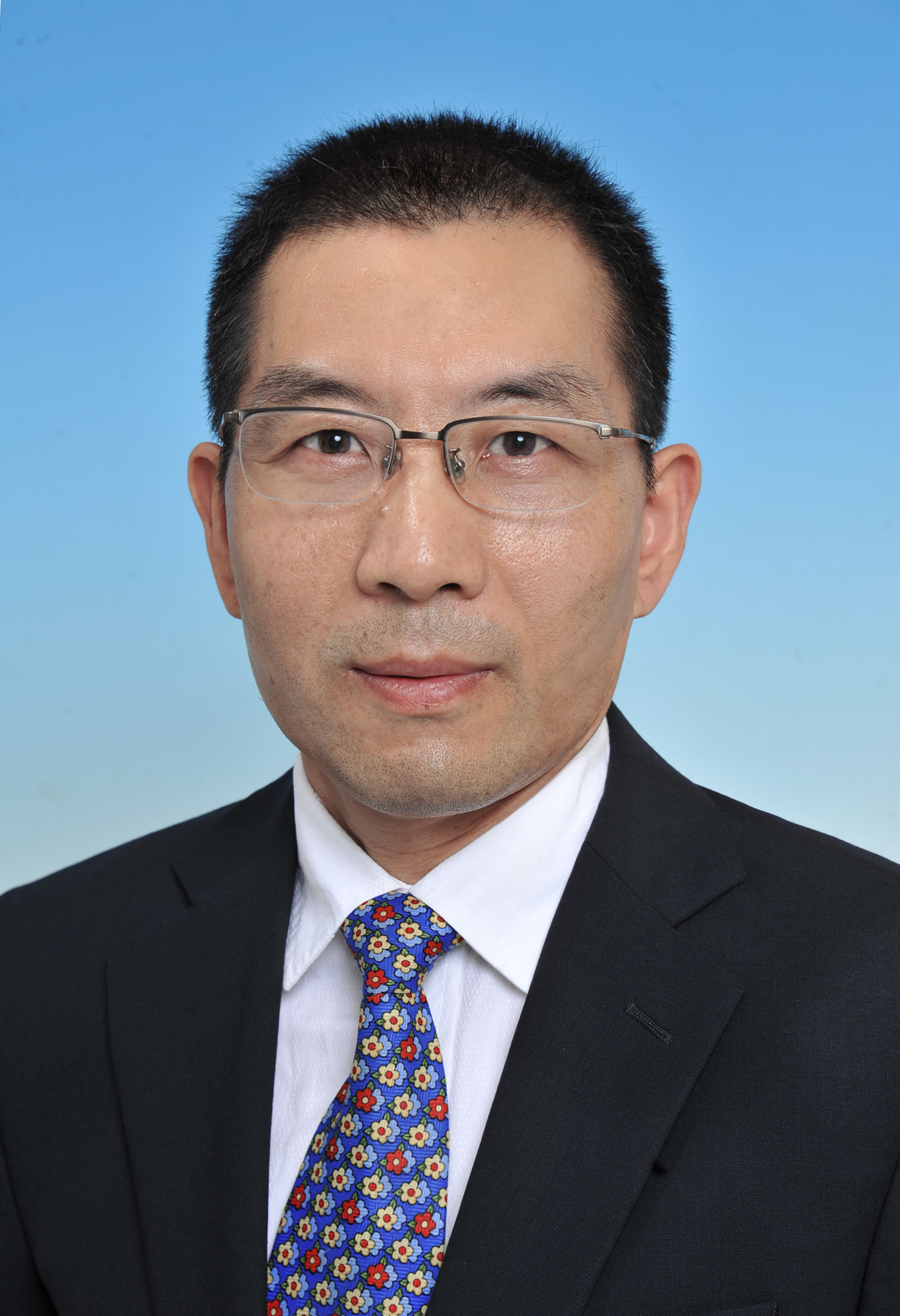 吴德群